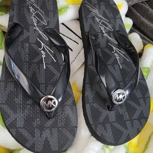 Black Michael Kors Flip Flops size 7